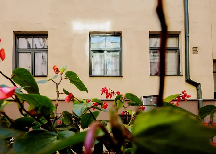 Quiet Centre Two No13 Apartment